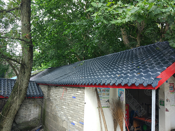 屋頂上的合成樹脂瓦為什么會有響聲? 屋頂上的合成樹脂瓦為什么會有響聲?