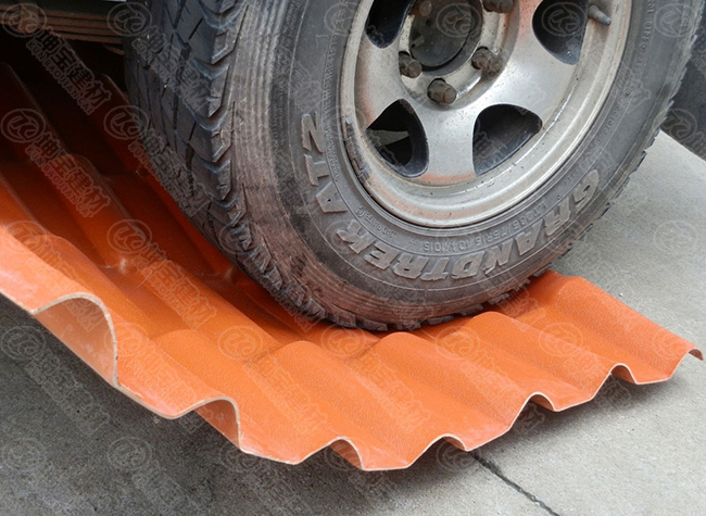 車壓不壞的樹脂瓦就是好瓦?