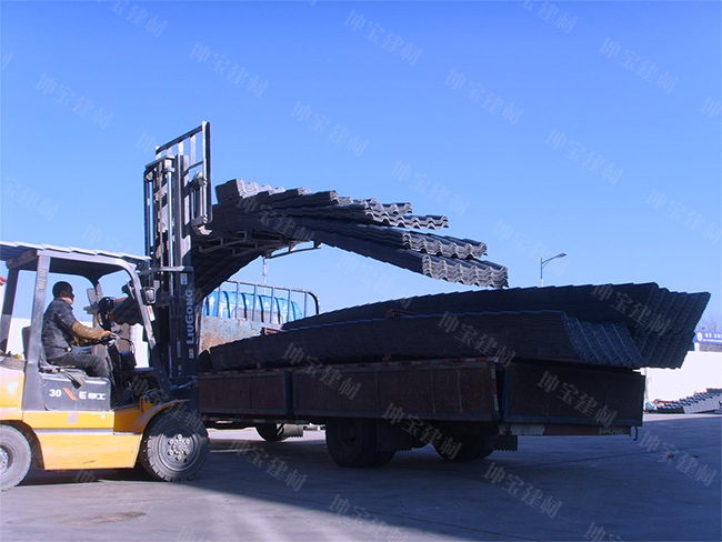 秸稈瓦品質怎么樣,無懼風雨50年!