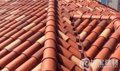 2020農(nóng)村蓋樹脂瓦多少錢一平方 - 2020安裝師傅人工費(fèi)價(jià)格表